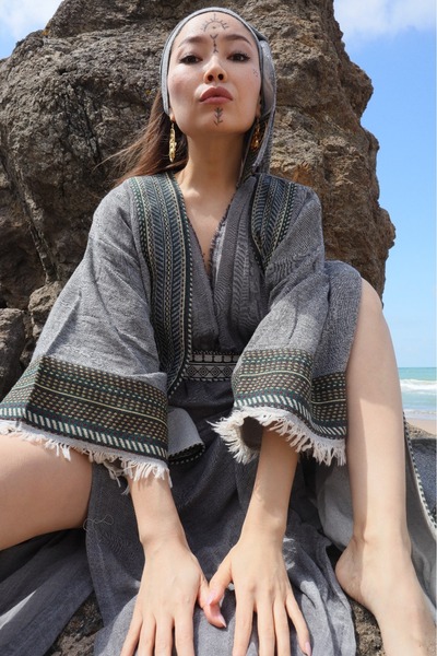 Su Koleksiyon Tarsus Kilim Bordered Bohemian Design Kaftan Black / Ethnic Kimono