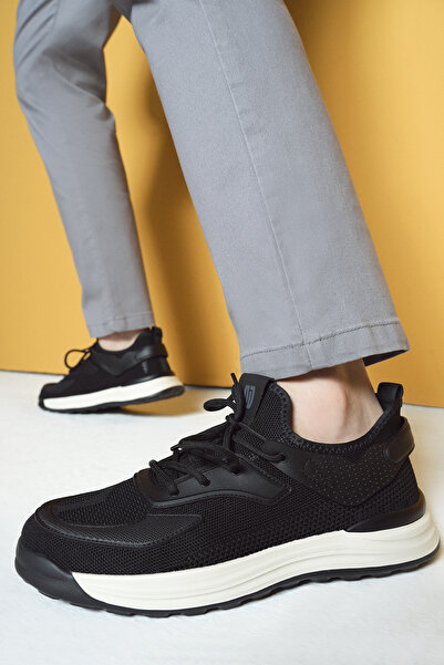 Derimod Pantofi sport negri cu talpă groasă pentru bărbați, pantofi cu șiretu...