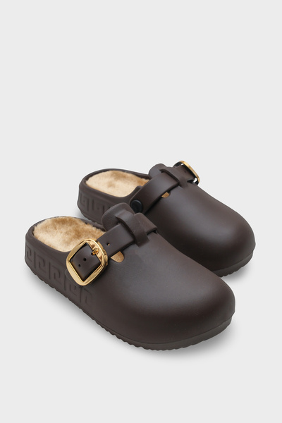 Capone Outfitters شباشب ديزي النسائية