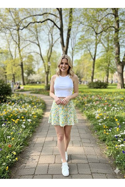 LADY HAZAL Crop Top alb cu gât cu șarmuire Bustieră subțire cu nervuri