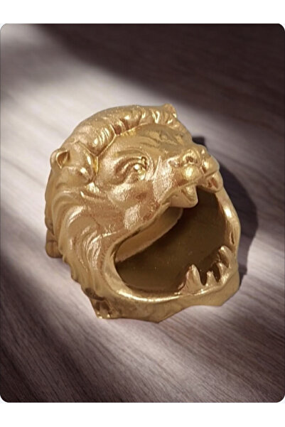 PESA منفضة سجائر على شكل أسد من الخرسانة من PeSaPe ArT، قطعة ديكور