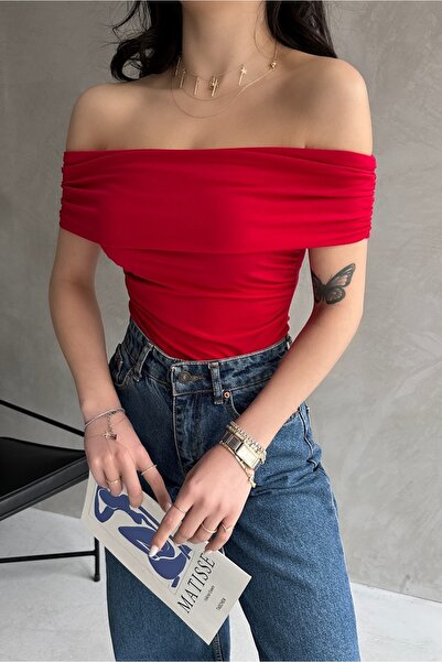 Fav Style Bluză roșie pentru femei - guler Madonna și laterale adunate