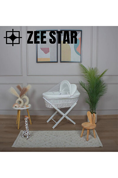 ZEE STAR سلة موسى المصنوعة من الخيزران الأبيض والمزودة بتلبيسة قماش مقلّم بلو...