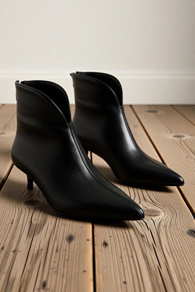 BENERLY Дамски ботуши с остри върхове и тънки токове 100% синтетична кожа Фун...