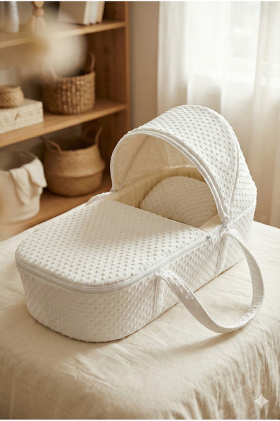 Al Fajr Babys سرير أطفال متنقل بمقعد مبطن سميك ومواد عالية الجودة، لون أبيض