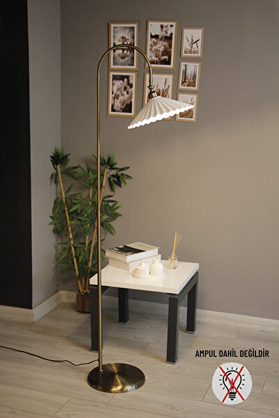 Bamyum Avilla Beyaz Hareketli Başlık Eskitme Gövde Lambader Dekoratif Metal Zemin Lambası