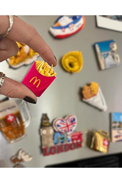 Magnet مغناطيس ثلاجة تذكاري بطاطس ماكدونالدز – تصميم مستوحى من عبوة البطاطس الشهيرة