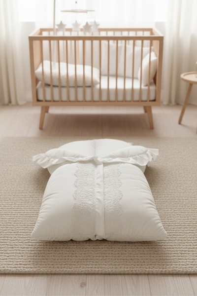 Al Fajr Babys طقم لفافة بيبي نست مع غطاء رأس مكشكش، أبيض ناعم