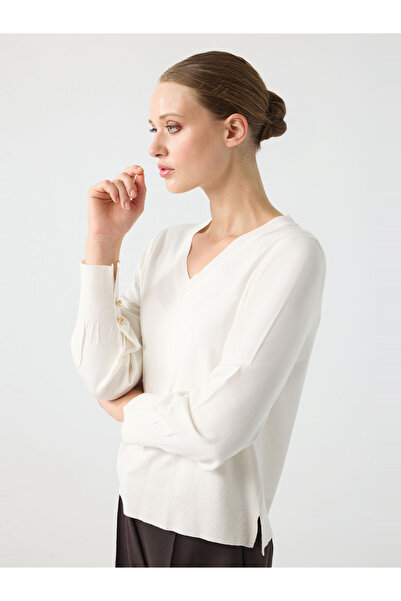 Unique Tri-Knock V-Neck Tricot with Sleeve Slit Detail