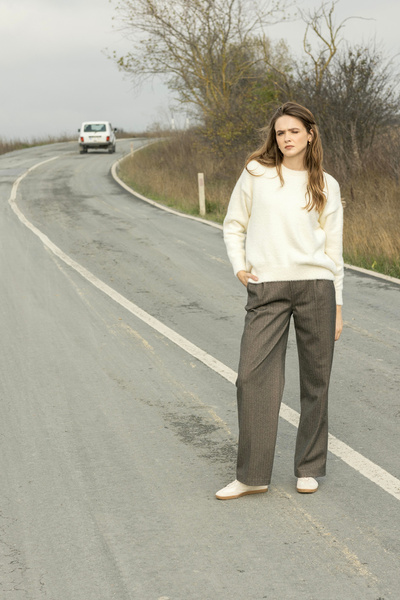 Avrile طاقم الرقبة سترة تريكو