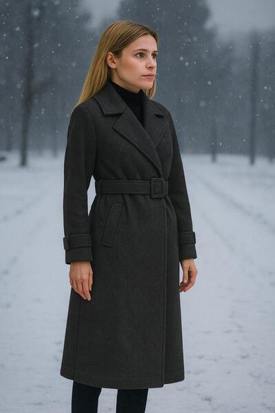 Timburly Kadın Uzun Astarlı Düğmeli Kol Aksesuarlı Kalın Kaşe Kaban