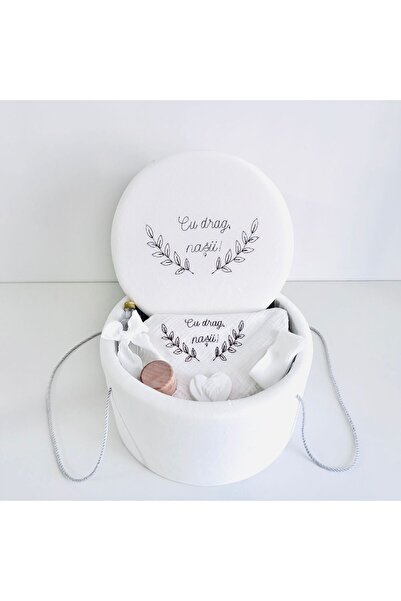 Anya-Events Trusou Din Muselina Pentru Botez + Cutie Pentru Trusou Cu Broderi...