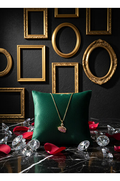 MAISON GLOWEN قلادة من حجر البجعة الفولاذية