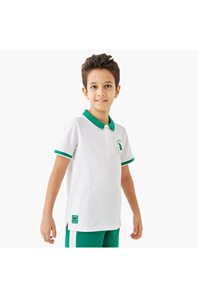 Juniors تي شيرت بولو مطبوع بأكمام قصيرة بمناسبة العيد الوطني للمملكة العربية ...