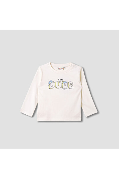 Juniors تي شيرت بطبعة جرافيكية وأكمام طويلة