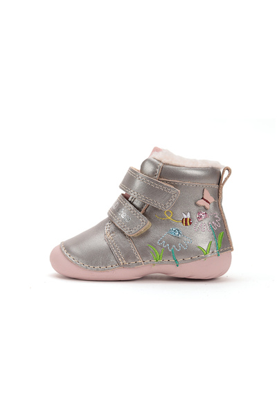 D.D.step First Steps Furry Boots, Water Repellent Golden Bee D.D. Step