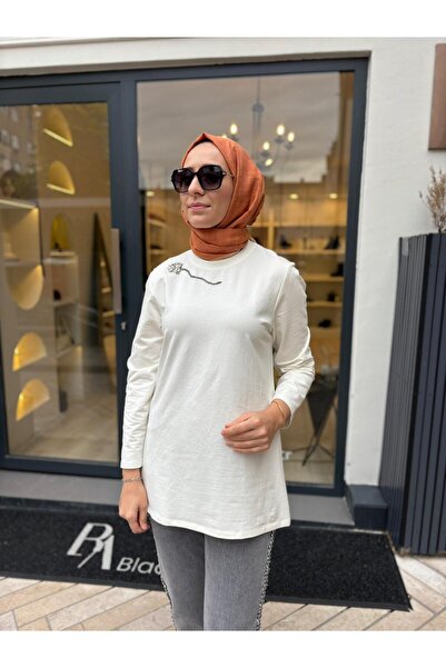 Venöve 26FWBLZ0001 Taş İşlemeli Sune Kadın Bluz Beyaz