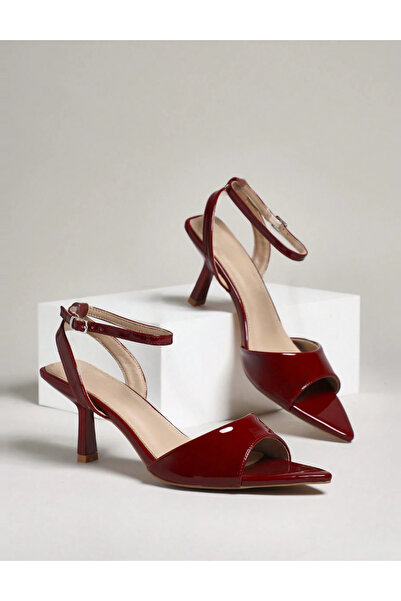 Sheya Shein heeled shoes, cherry red