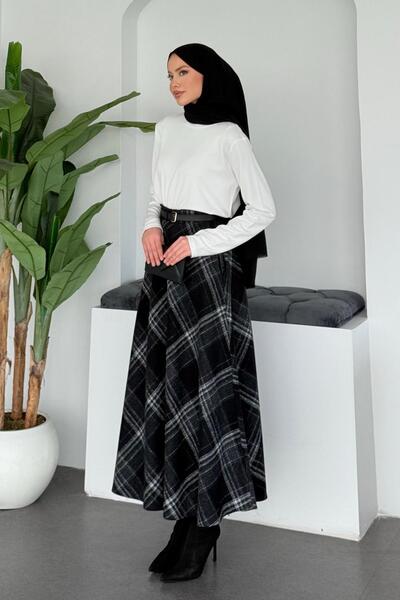 Hazamoda Plaid Skirt Black