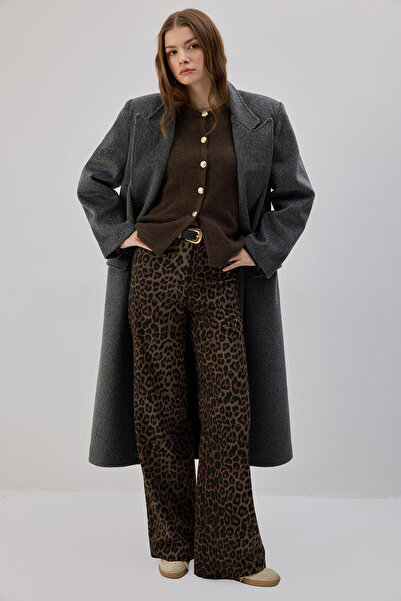 Touché Privé Gold Button Short Cardigan