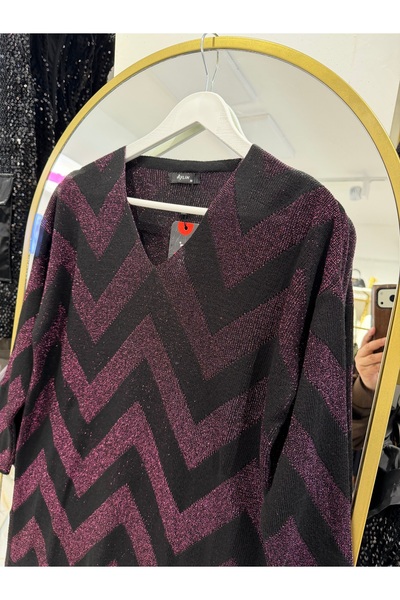 Aylin Triko V Yaka Zigzag Desenli Simli Bluz