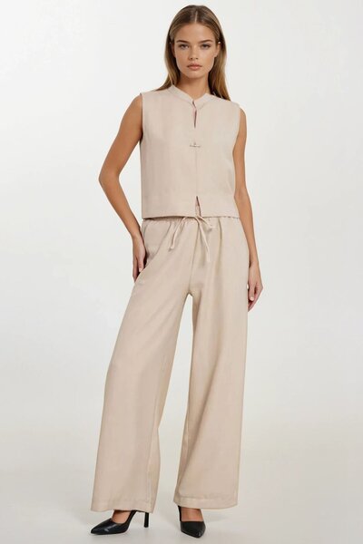 Trend Alaçatı Stili Women's Beige Judge Collar Accessory Closure Blouse and L...