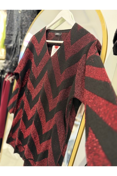 Aylin Triko V Yaka Zigzag Desenli Simli Bluz