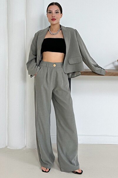 Trend Alaçatı Stili Women's Khaki Pocket Accessory Crop Lined Jacket and Doub...