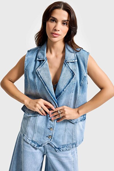 it's basic Women's Ice Denim Color 4S6-27 Front Buttoned Collar Zero Sleeve Maxi Length Denim Vest