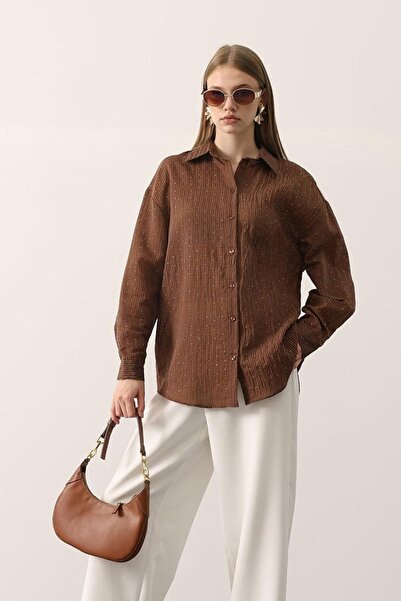 Trend Alaçatı Stili Kadın Kahve Mini Taş İşlemeli Kırışık Dokulu Oversize Göm...