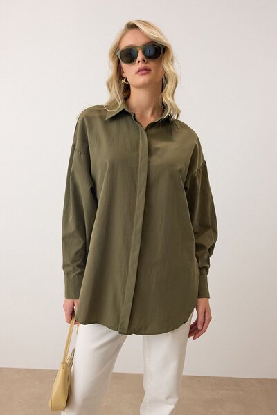 Trend Alaçatı Stili Women's Khaki Long Sleeve Oversize Poplin Shirt Vs00925