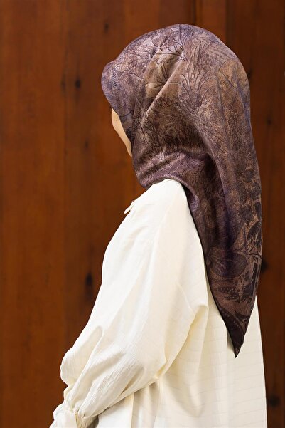 Vissona % 57 İpek % 43 Viskon Twill İpek Degradeli Yaprak Desenli Bej Renkli ...