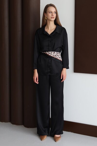 Trend Alaçatı Stili Women's Black Buttoned Oversized Satin Shirt Vs01428