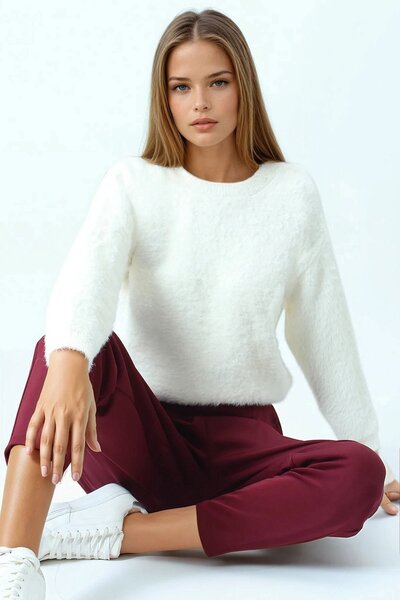 Trend Alaçatı Stili Kadın Ekru Bisiklet Yaka Püsküllü Triko Kazak Vs01073