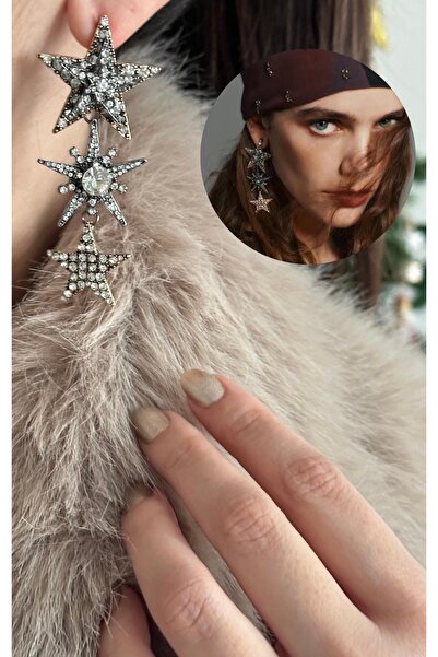 Charmist أقراط فولاذية بتفاصيل نجمة الزركون