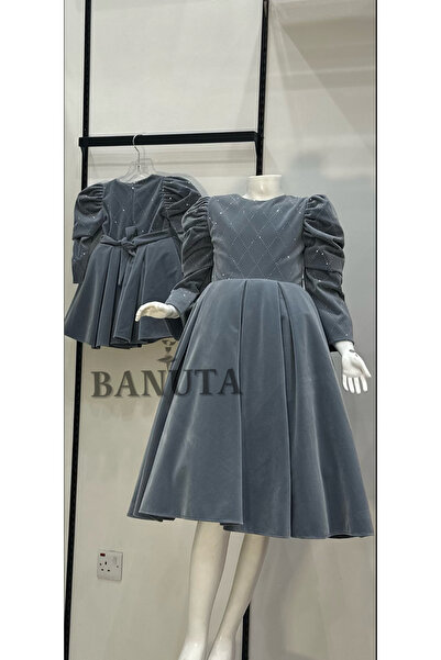 Banuta Long-sleeved velvet dress with an embroidered bodice, winter style