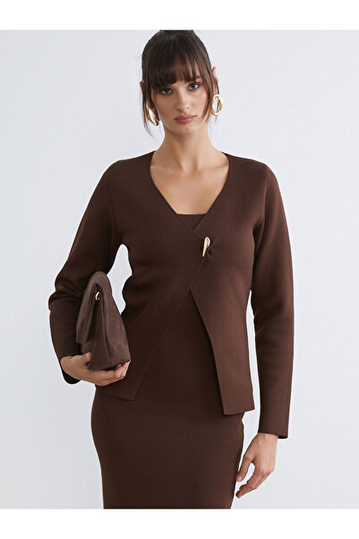 LC Waikiki سترة تريكو نسائية من Özmarka New Season برقبة على شكل حرف V