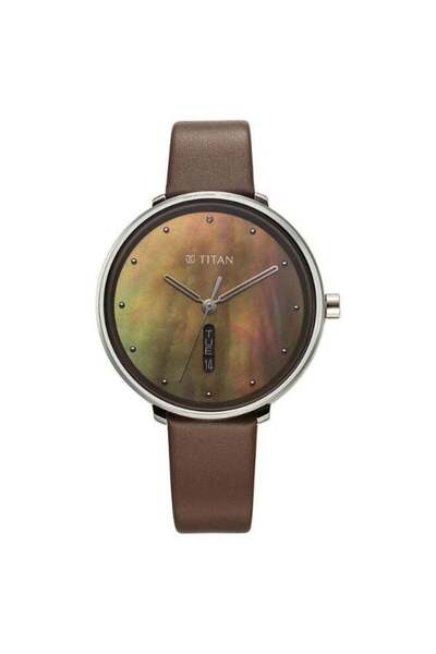 Titan ساعة نيو 10 النسائية 2763SL01 - مينا ذهبي وردي، سوار من الجلد البني