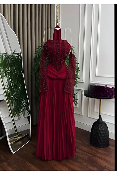 berlanty Luxurious evening dress - modern design and regal elegance