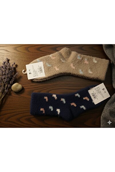 TChic 2 Pairs of Plush Socks with Heart Detail