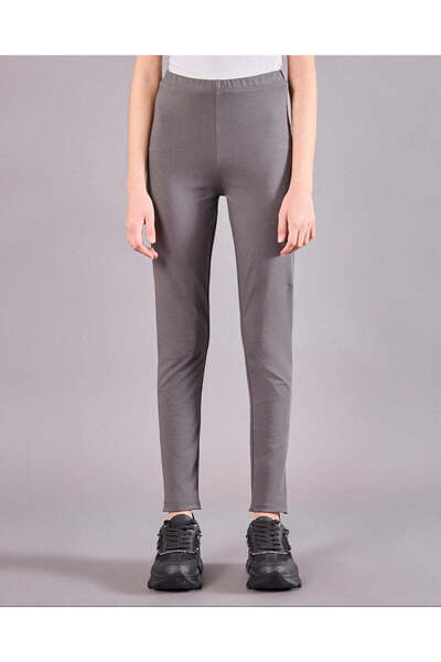 REDTAG بنطلون ضيق أساسي باللون الفحمي للفتيات الكبيرات