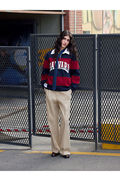 LC Waikiki Harvard Nakışlı Oversize Kadın Kalın Sweatshirt