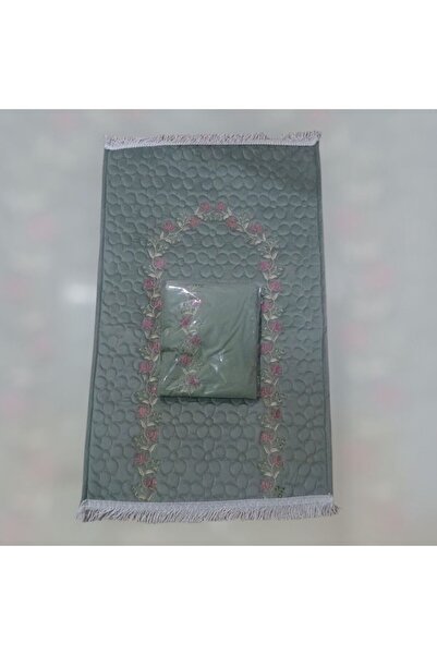 prayer mat1 Prayer mat set with prayer rug