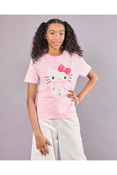 REDTAG تيشيرت وردي مطبوع عليه صورة هيلو كيتي للبنات في المرحلة الثانوية