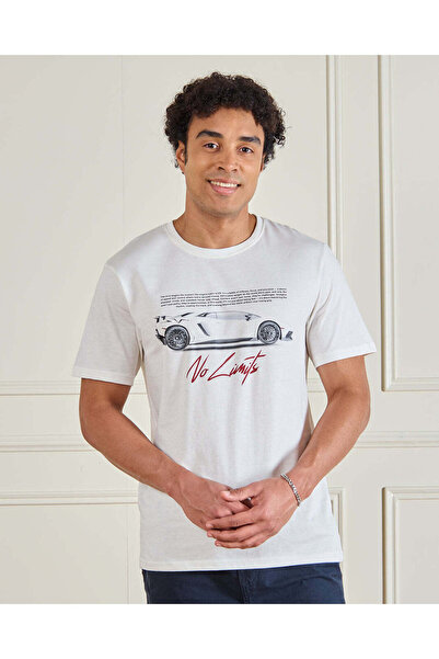 REDTAG تي شيرت رجالي أبيض أساسي برسومات جرافيكية