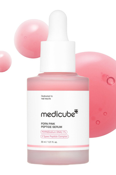 Medicube سيروم الببتيد الوردي من PDRN لشد البشرة ومنحها إشراقة.
