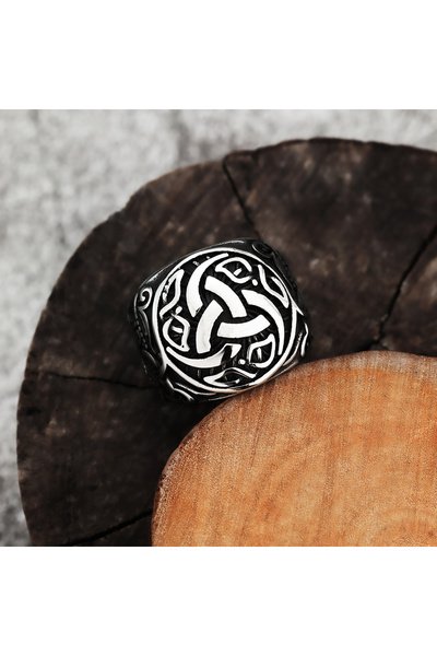 Choice خاتم رجالي عتيق بتصميم تنين فايكنغ، مصنوع من التيتانيوم والفولاذ المقاوم للصدأ، بألوان زاهية، يضفي لمسة من الأناقة والرقي.