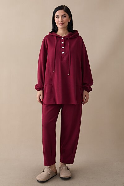 InStyle Costum din modal dublu burgundy cu cu glugă nasturi