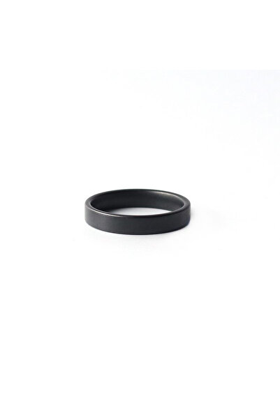 Choice 9 خاتم سيراميك أسود غير لامع 4 مم للرجال، كمية صغيرة، للبيع بالجملة، تصميم بسيط وعصري.