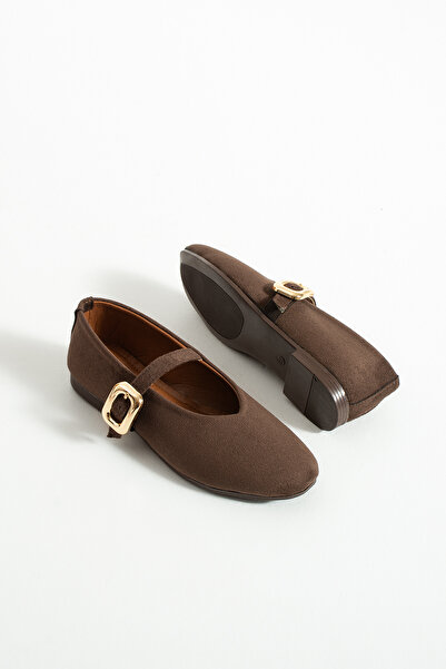 nevanın pabuçları Monika süet toka detaylı şık babet